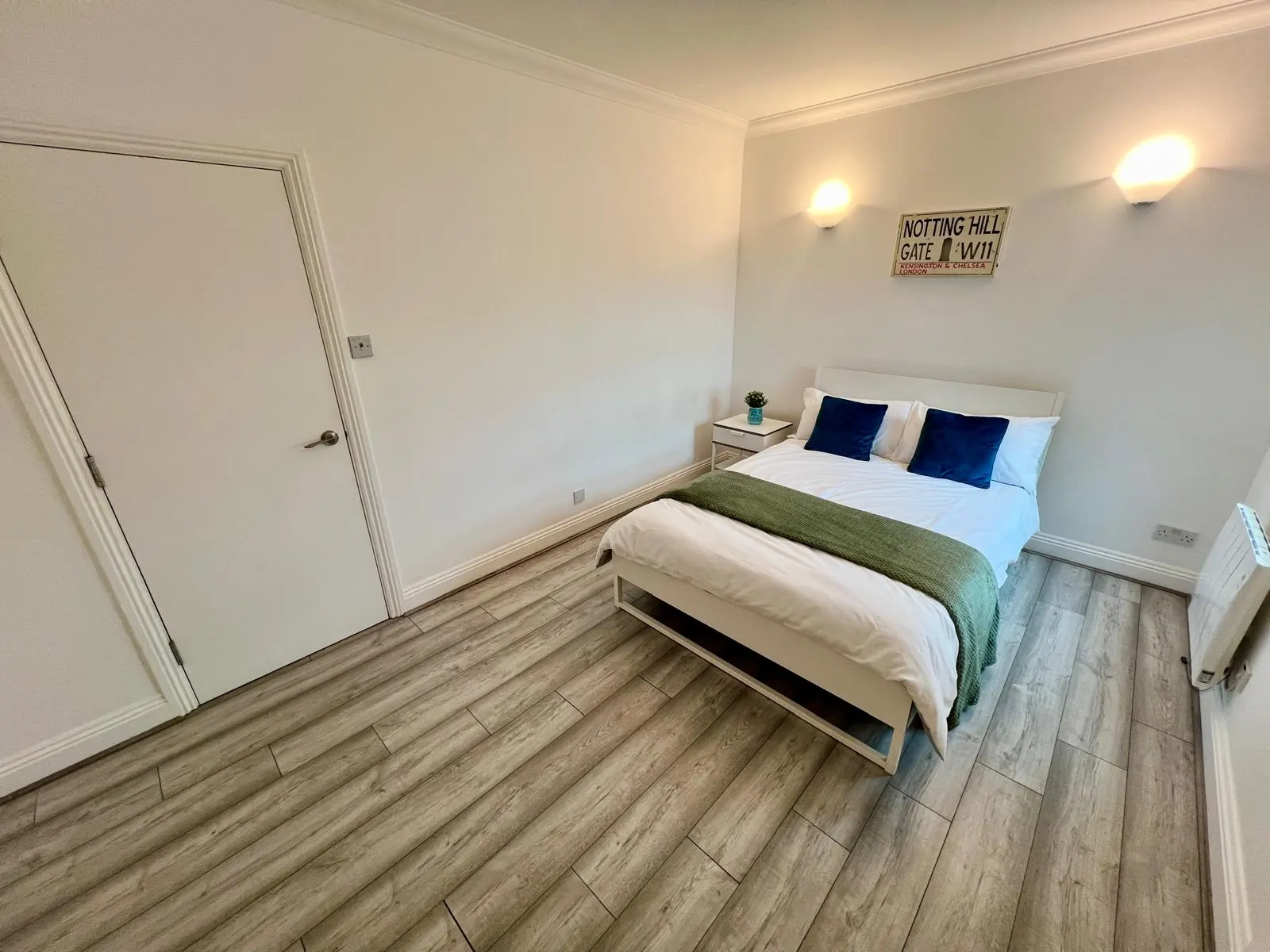 Double room near Crossharbour